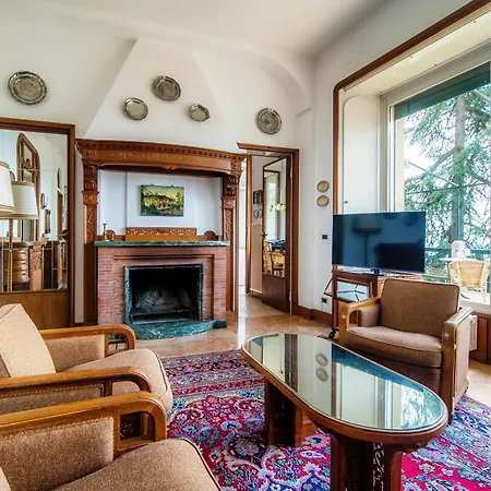 Apartamento I Tigli - By Myhomeincomo *